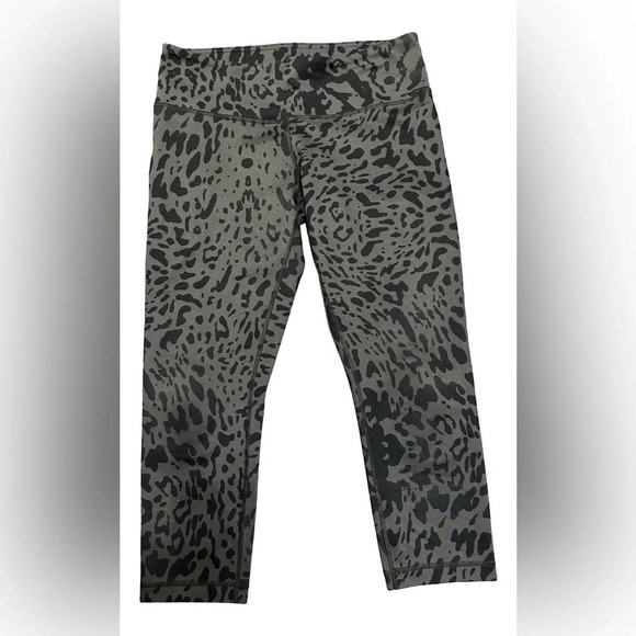 Lululemon High Times Pant Cropped Cherry Cheetah Dark Slate Black Size 8 - Picture 1 of 5